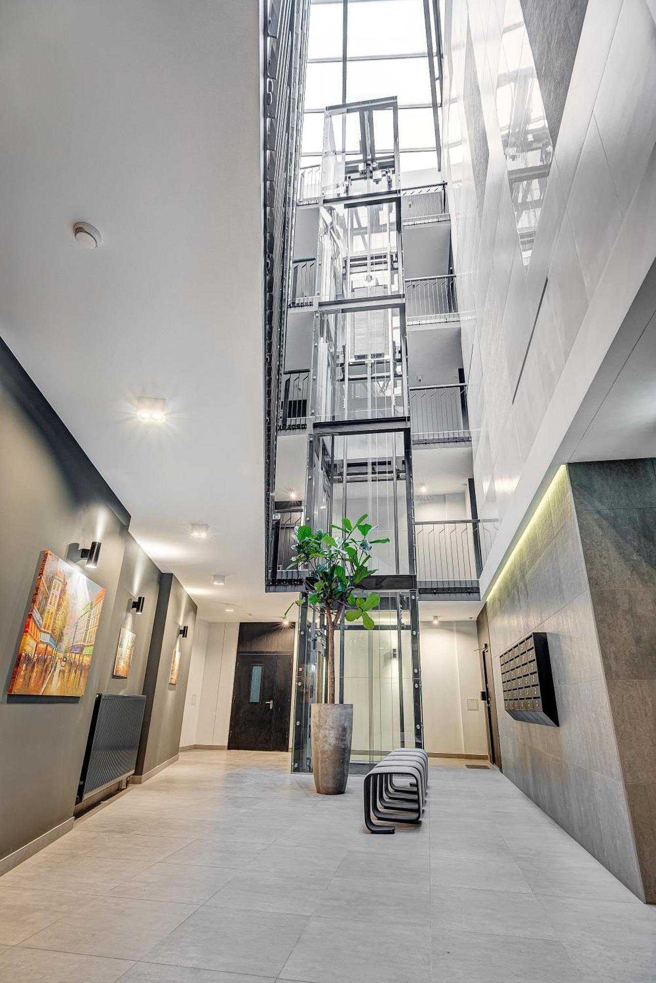 Happy Inn Gold Studio, Self Check-In, Parking In The Underground Garage Vilna Habitación foto