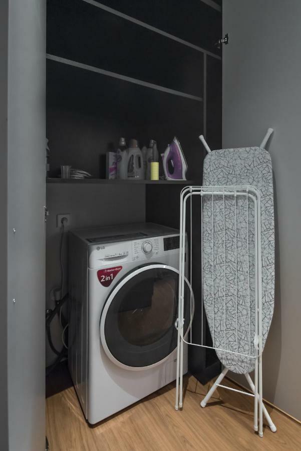 Happy Inn Gold Studio, Self Check-In, Parking In The Underground Garage Vilna Exterior foto